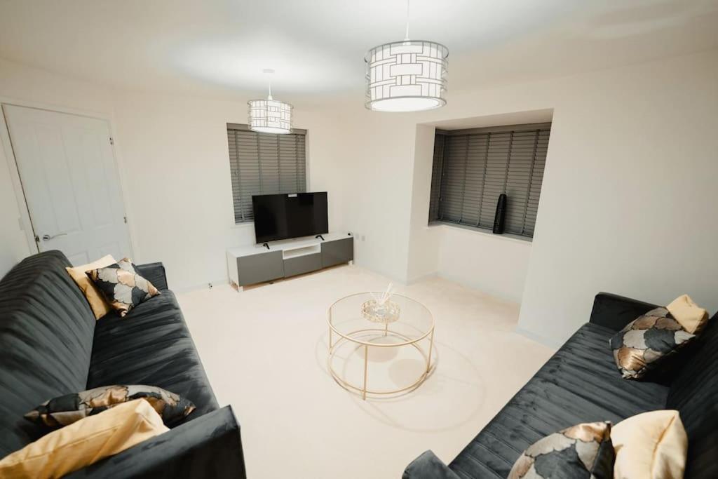 Willow Heights Modern 5-7 Persons/3 Bed Detached 로더럼 외부 사진